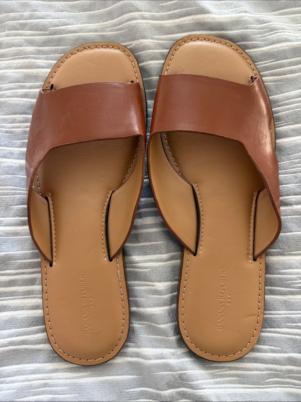 Banana Republic Tan/Brown Leather Slide Sandals
